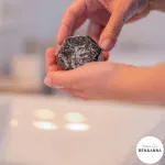 Ben & Anna Voedende vaste shampoo voor haar en lichaam 2in1 - Magie van het Oosten (60 g)