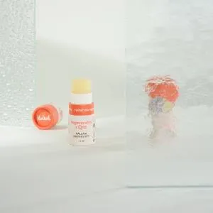 Kvitok Regenererende lippenbalsem met Q10 (8 ml) - met pruimenolie