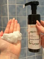 Kvitok Vloeibare schuimende zeep Frisse citrusvruchten (150 ml) - met een heerlijke frisse geur