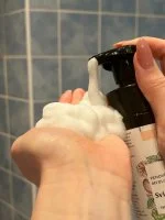 Kvitok Vloeibare schuimende zeep Frisse citrusvruchten (150 ml) - met een heerlijke frisse geur