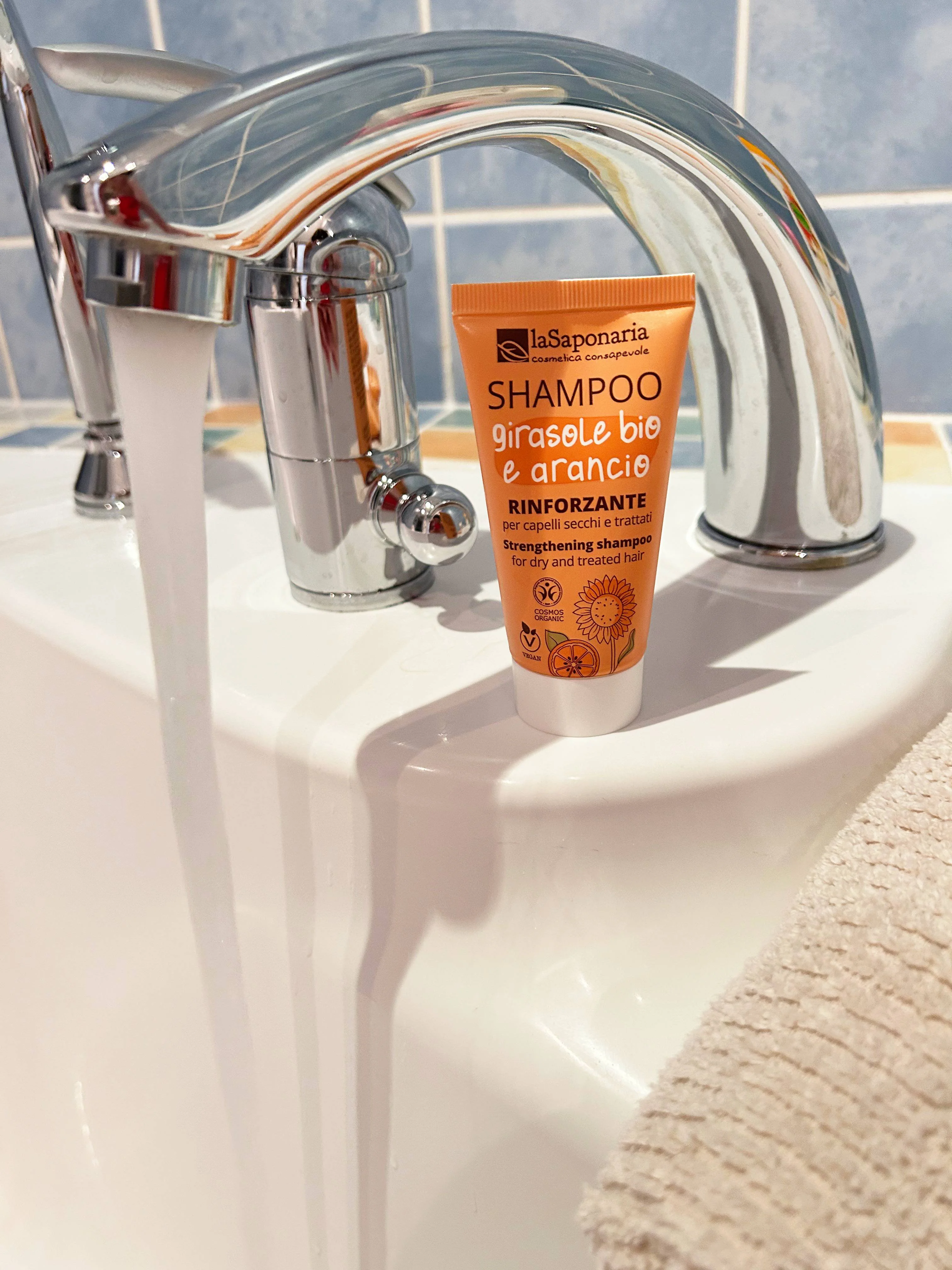 laSaponaria Shampoo met zonnebloem en zoete sinaasappel BIO 30 ml