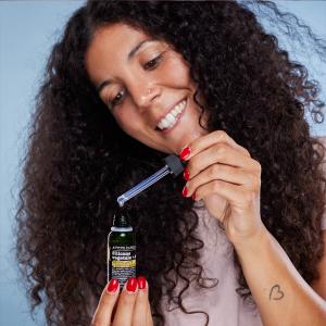 Amla Plantaardige Siliconen - Olie voor droog haar (30 ml) - temt opvliegend haar