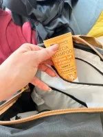laSaponaria Douchegel en shampoo 2-in-1 met biologische sinaasappel en vitamine C voor het hele gezin 30 ml - met een zoete en verkwikkende geur