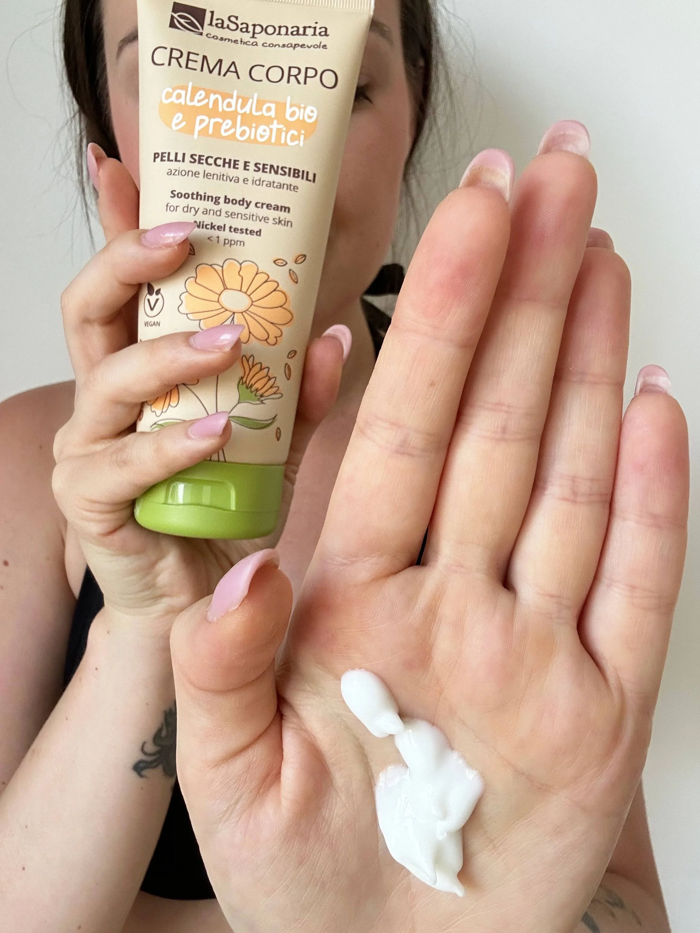 laSaponaria Bodycrème met biologische calendula en prebiotica voor de gevoelige huid (200 ml) - voedt, kalmeert en hydrateert