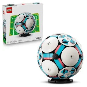 LEGO® Editions 43019 Voetbal