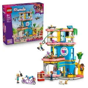 LEGO® Friends 42689 Clubhuis voor vrienden in het stadje Heartlake