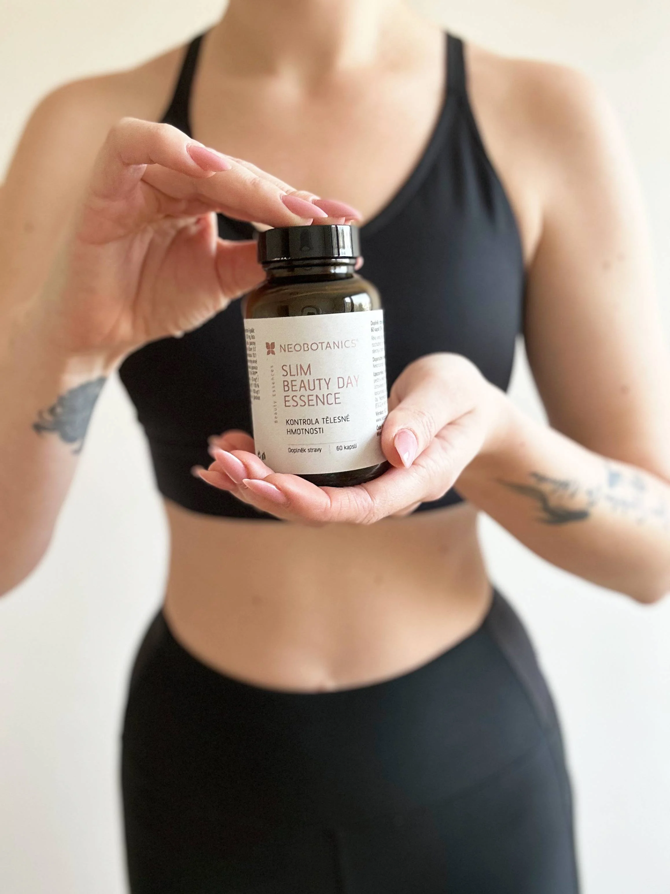Neobotanics Slim Beauty Day Essence (60 capsules) - draagt bij aan de controle van het lichaamsgewicht
