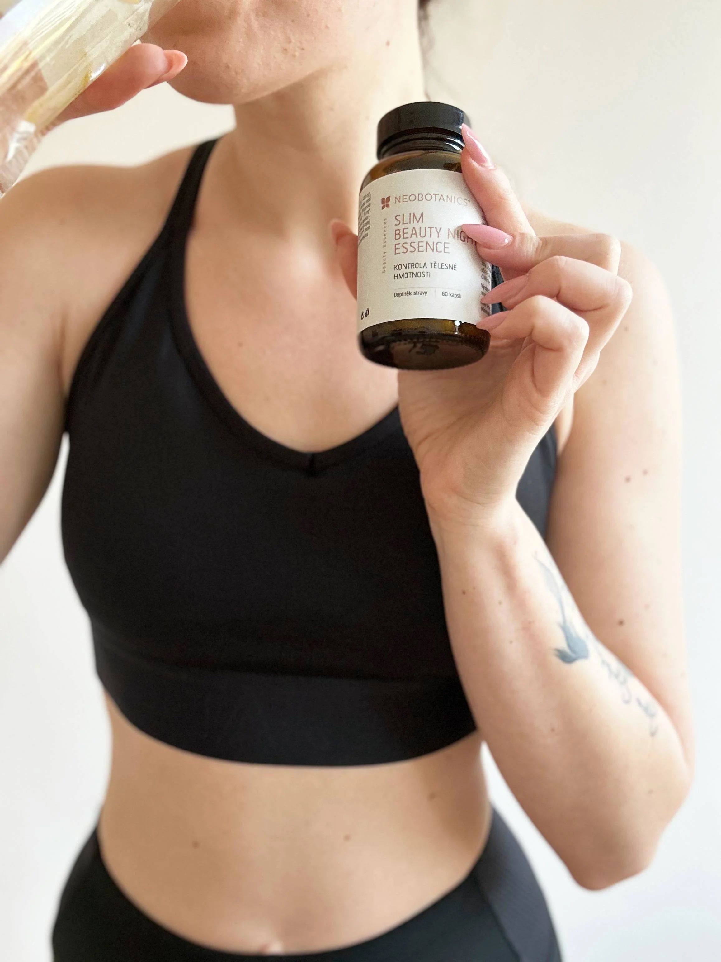 Neobotanics Slim Beauty Night Essence (60 capsules) - helpt vetten en suikers effectief te verwerken