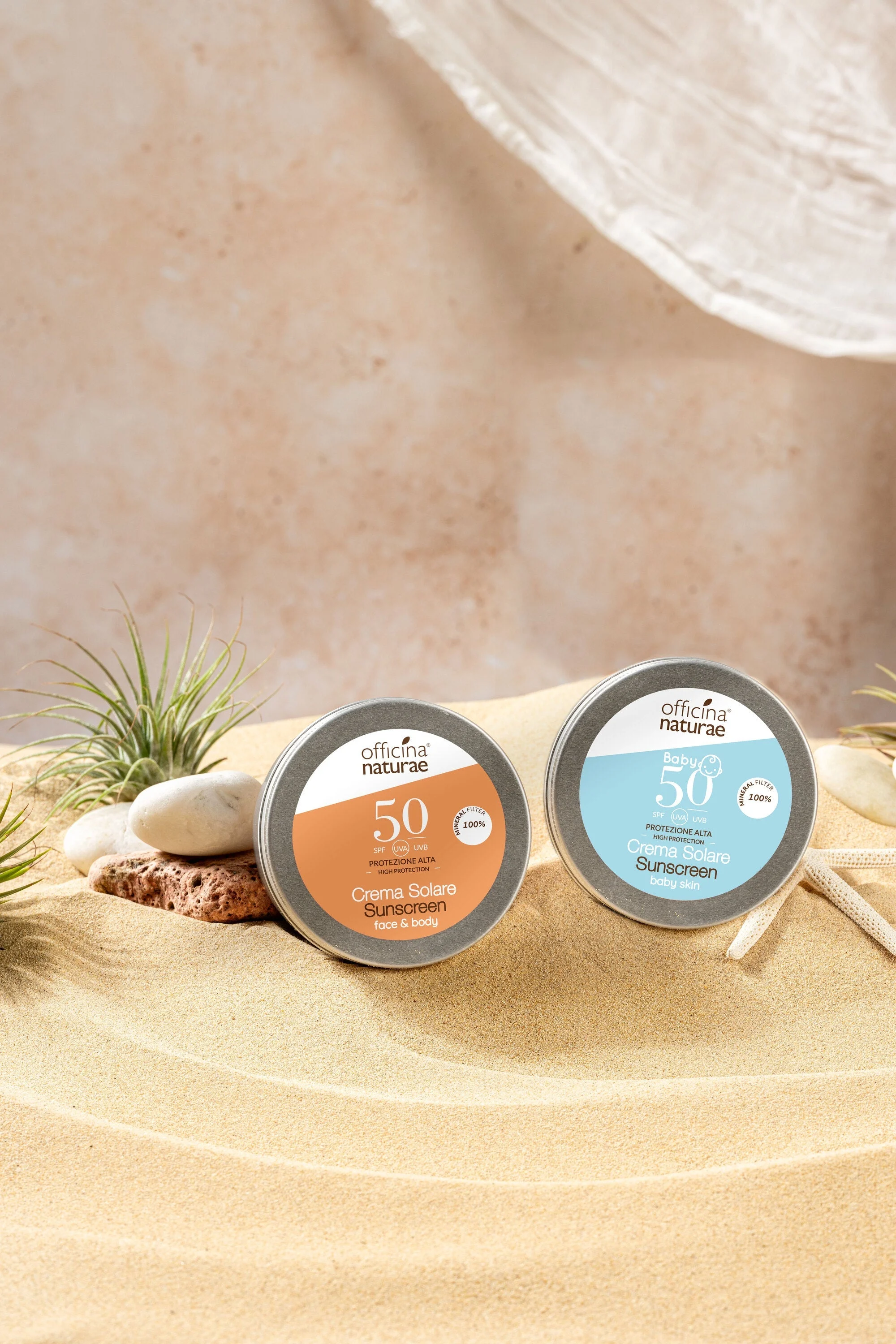 Officina Naturae Zonnebrandcrème SPF 50 in een blikje (75 ml) - parfumvrij