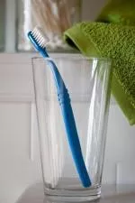 Preserve Tandenborstel (ultra zacht) - paars - gemaakt van gerecyclede yoghurt bekers