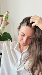SO’BiO étic Reinigende droogshampoo in spray met BIO-yuzu (100 ml) - laat het haar fris en glad achter
