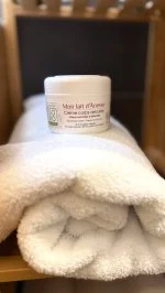 SO’BiO étic Voedende lichaamscrème met biologische ezelinnenmelk (200 ml) - ook voor de gevoelige huid