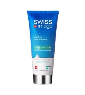 Swiss Army Image Essential Care poriënverkleinende & matterende schuimende reinigingsgel voor het gezicht, diep reinigend