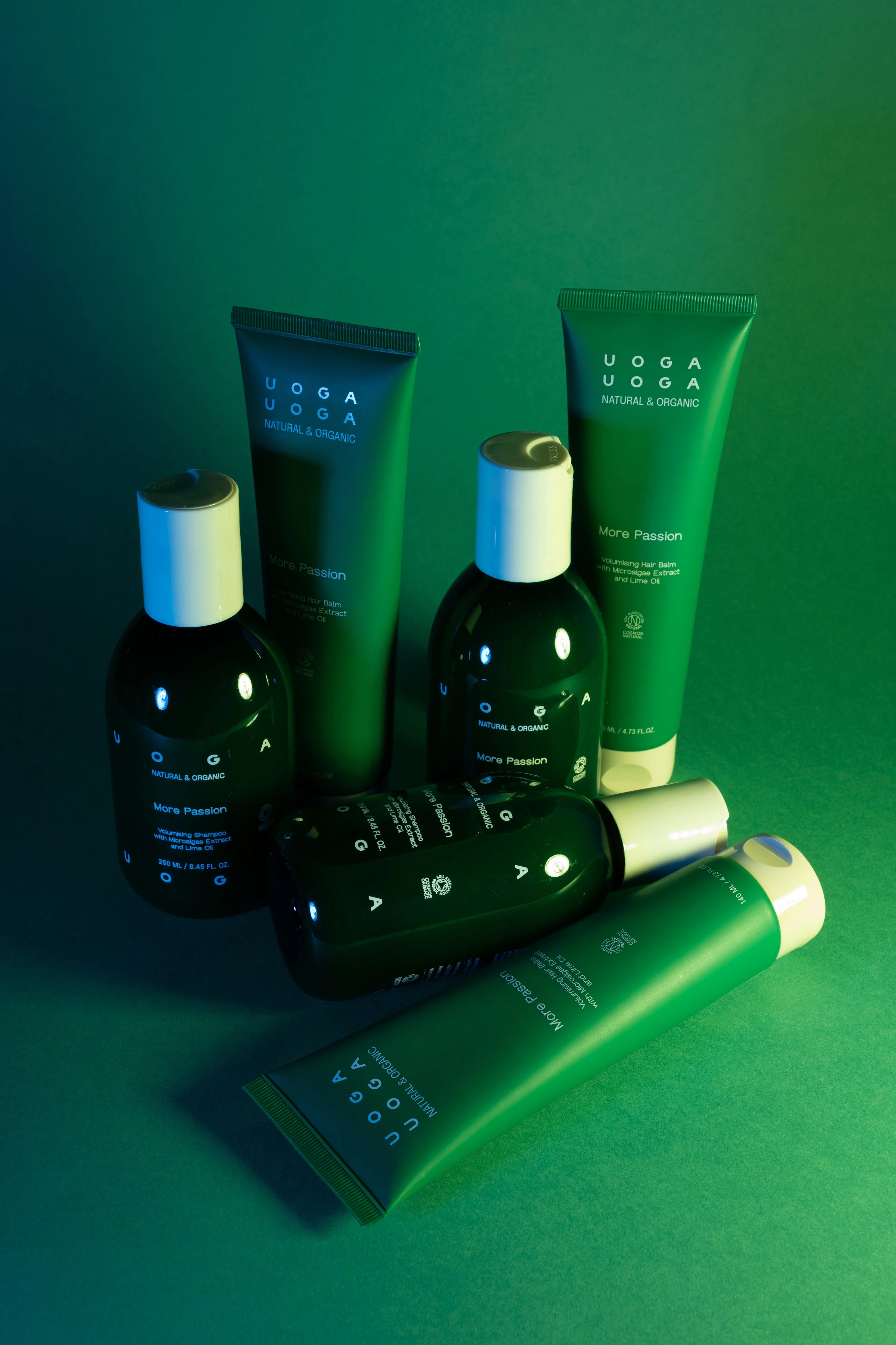 Uoga Uoga Shampoo voor meer haarvolume More Passion BIO (250 ml) - voor vet en futloos haar