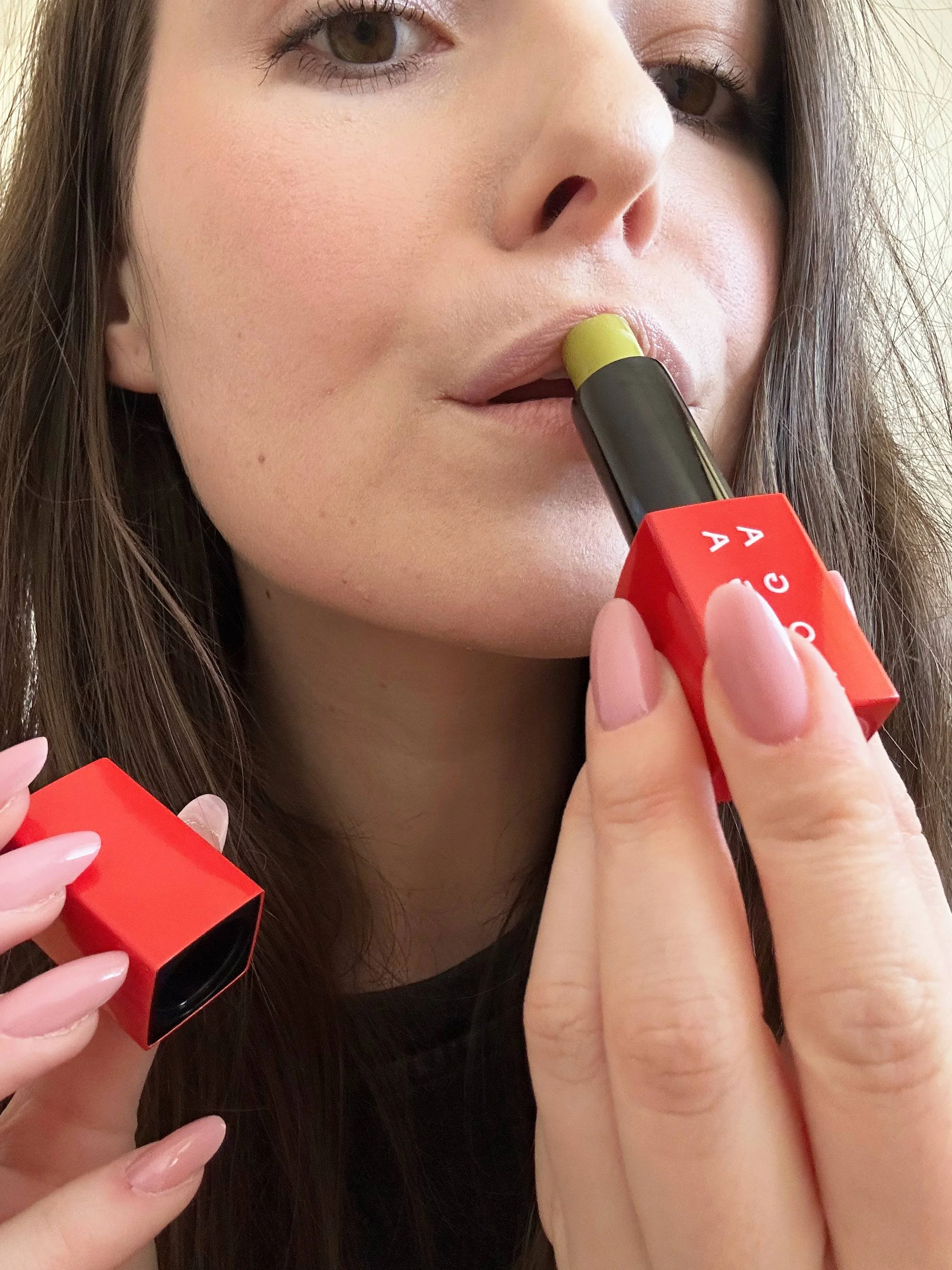 Uoga Uoga Cadeauset Intensieve verzorging voor lippen, wimpers & wenkbrauwen Magic set - serum voor wimpers en wenkbrauwen en lippenbalsem