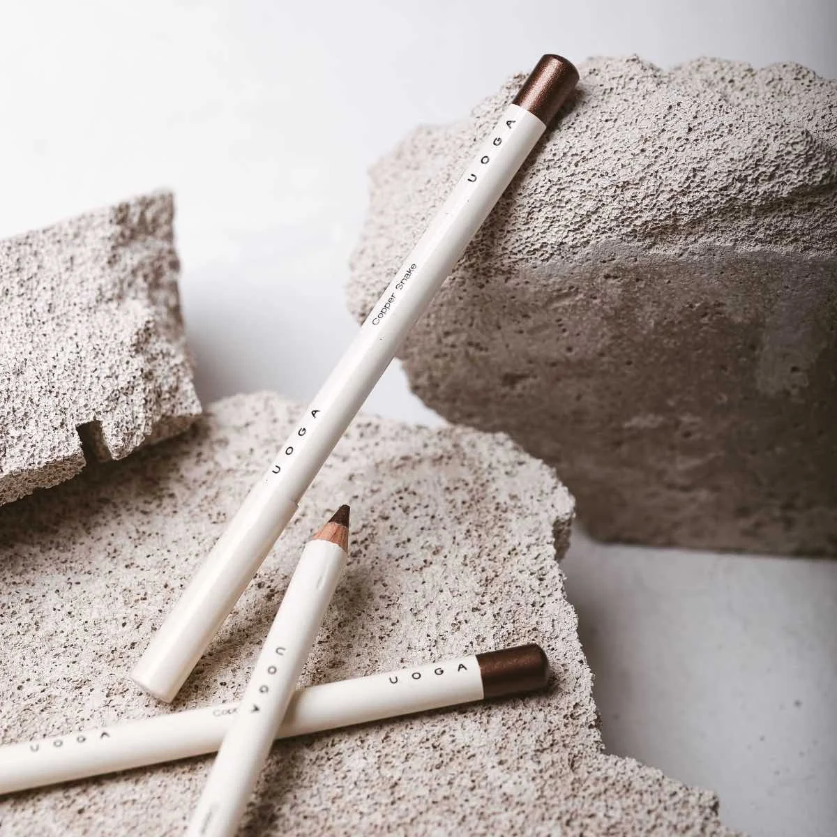 Uoga Uoga Zacht oogpotlood BIO 851 Melting Chocolate - Donkerbruin - 4 tinten voor elke look
