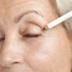 Uoga Uoga Zacht oogpotlood BIO 852 Copper Snake - Lichtbruin parelmoer - 4 tinten voor elke look