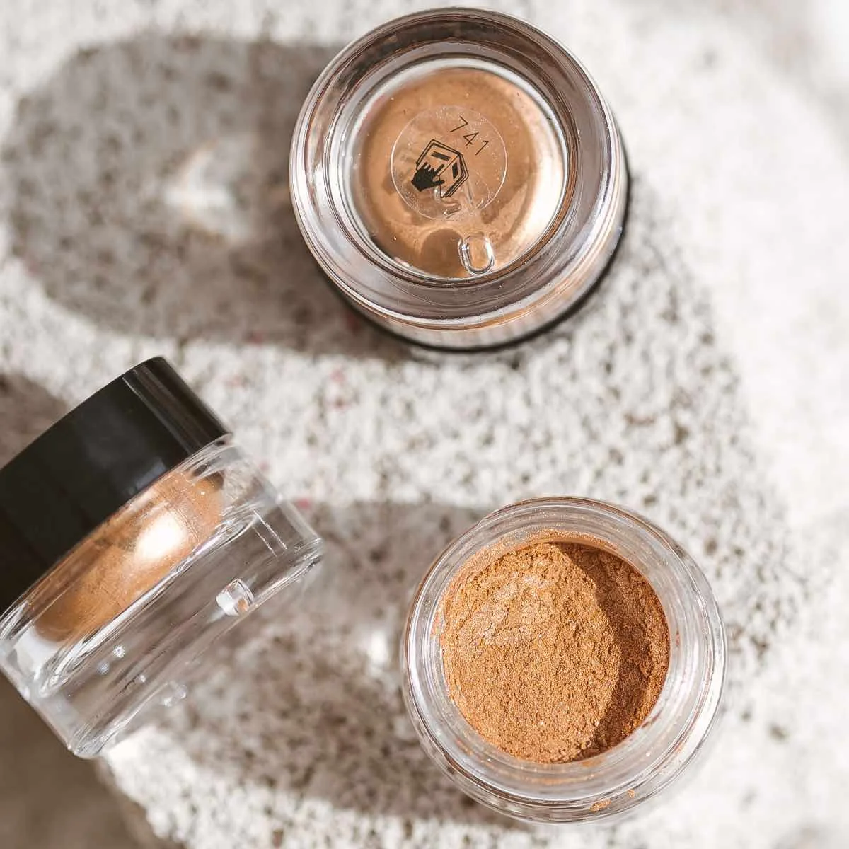 Uoga Uoga Losse minerale oogschaduw met barnsteen (1 g) 711 Autumn Light - 10 tinten