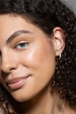 Uoga Uoga Minerale poederfoundation met barnsteen (10 g) 637 Amber Sand - licht, natuurlijk, SPF 15