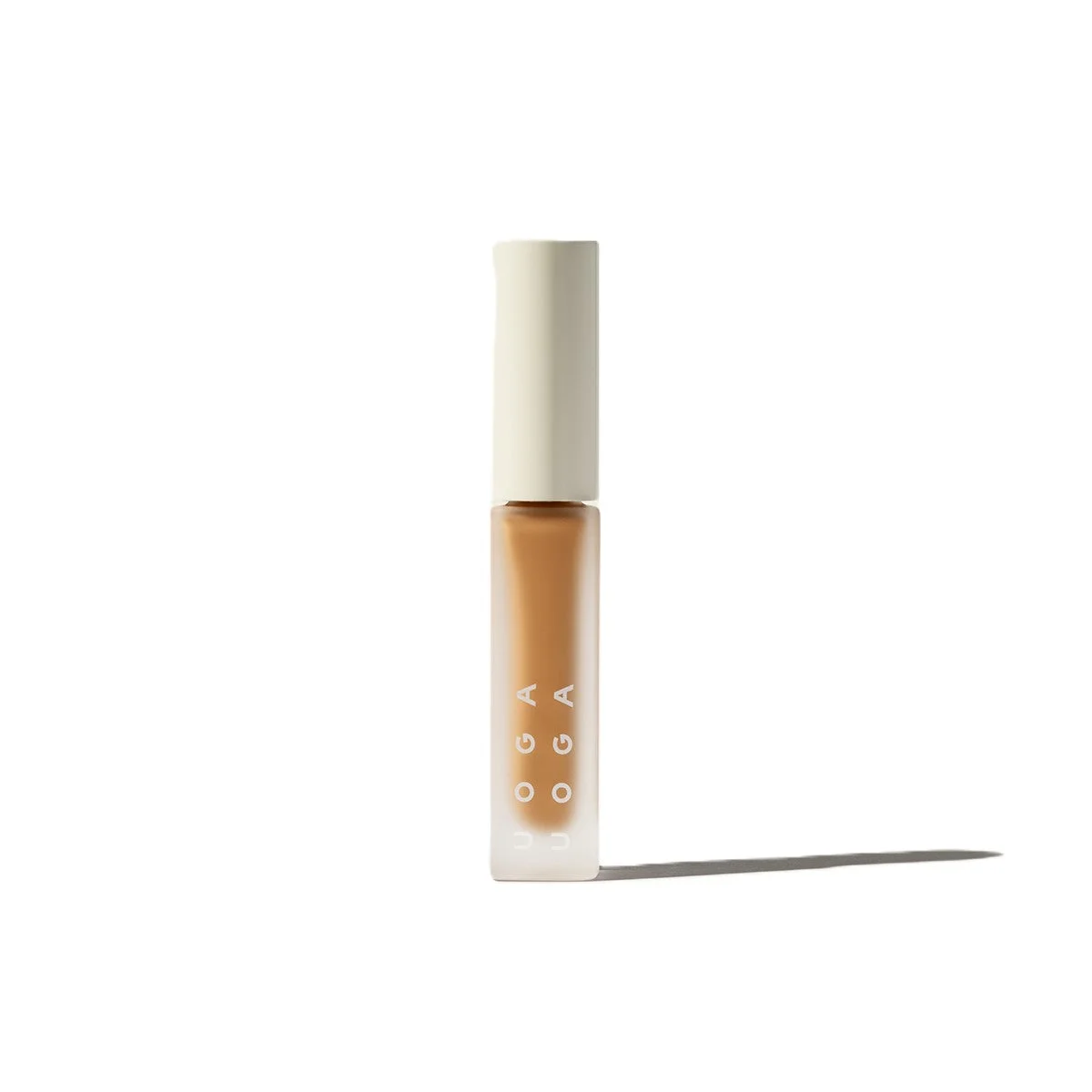Uoga Uoga Vloeibare concealer (5 ml) Invisible Hero No. 2 - 672 Light Warm - onzichtbare held voor huidoneffenheden
