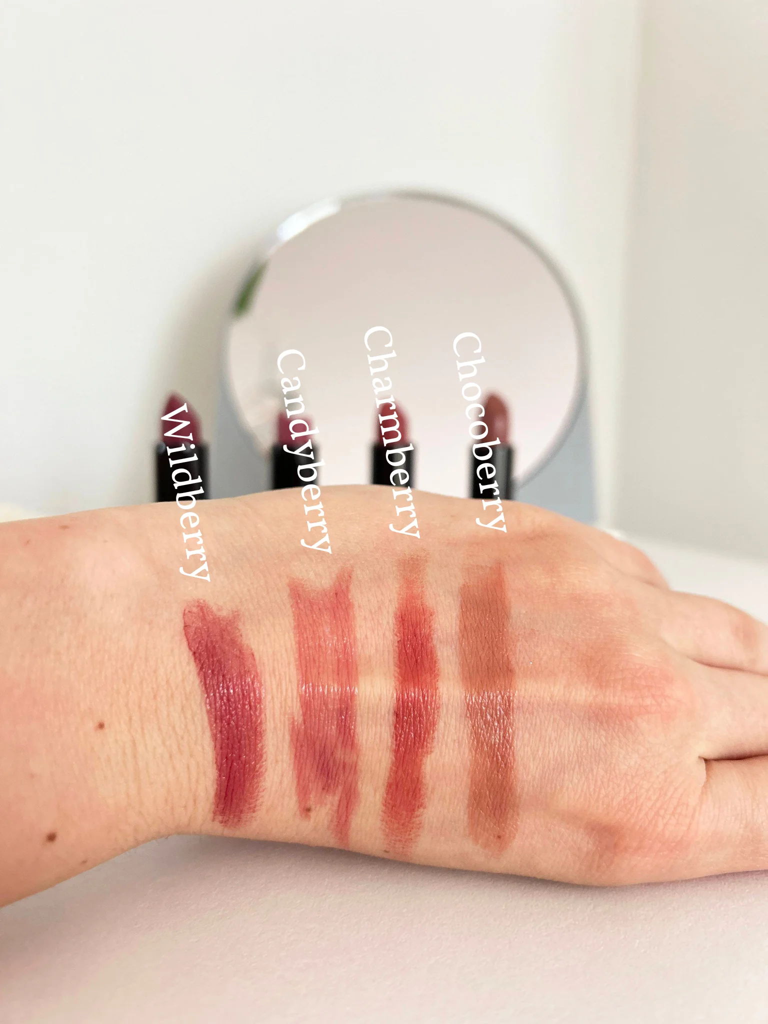 Uoga Uoga Voedende lippenstift (4 g) 612 Fireberry - 6 tinten op mineraalbasis