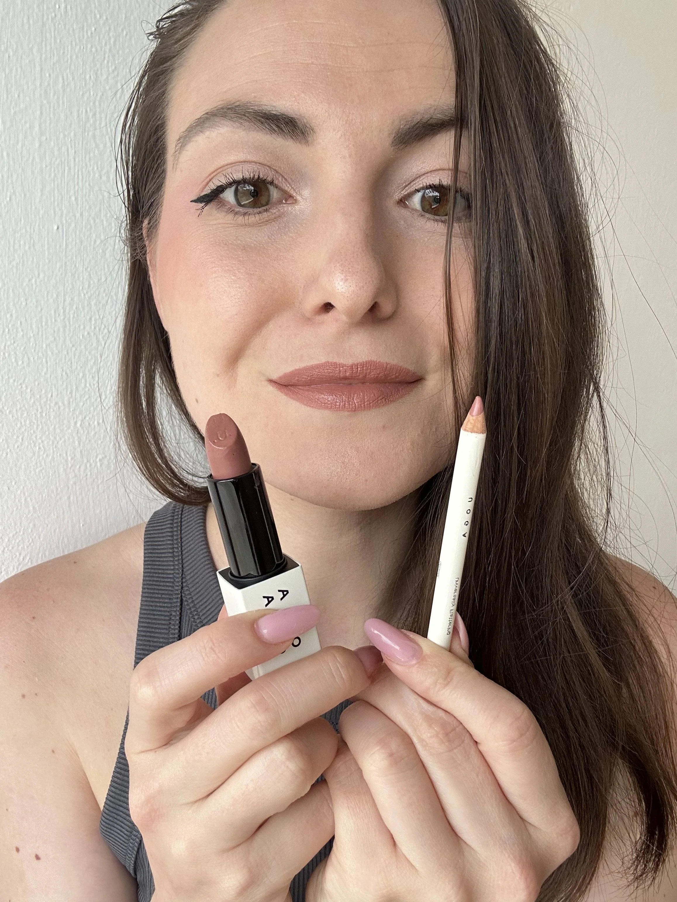 Uoga Uoga Voedende lippenstift (4 g) 612 Fireberry - 6 tinten op mineraalbasis