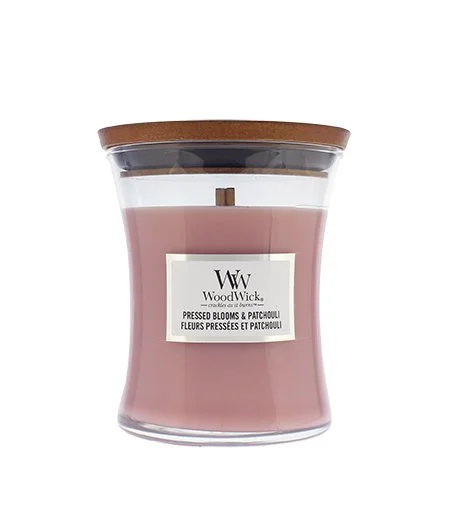 Pressed Blooms & Patchouli geurkaars met houten lont 275 g