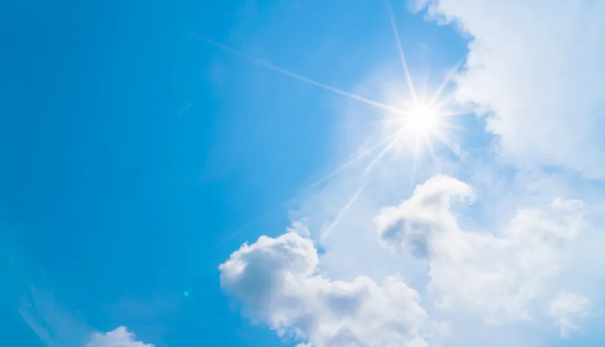 # Hoe zonneallergie te voorkomen en van de zomer te genieten

Zonneallergie, ook wel bekend als poly