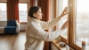 Effectieve voorbereiding van uw appartement op de winter met tochtstrips en gordijnen