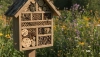 Een insectenhotel in de tuin is gunstig voor de hele natuur