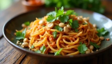 Bami goreng brengt exotische smaken naar uw eigen keuken.