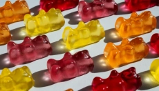 Zelfgemaakte gummyberen van natuurlijke ingrediënten