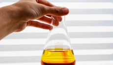 Hoe geraffineerde olie te gebruiken in de keuken en cosmetica