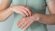 Hoe je een gladde huid zonder sinaasappelhuid behoudt